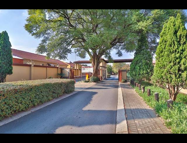 2 BEDROOM APARTMENT FOR SALE IN ALBEMARLE